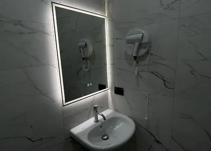 Amorino Nocleg ze śniadaniem 3*